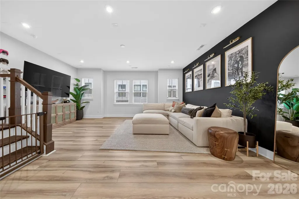 4033 Polluck Way Charlotte NC 28209