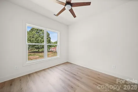 1701 Byrum Street Charlotte NC 28216