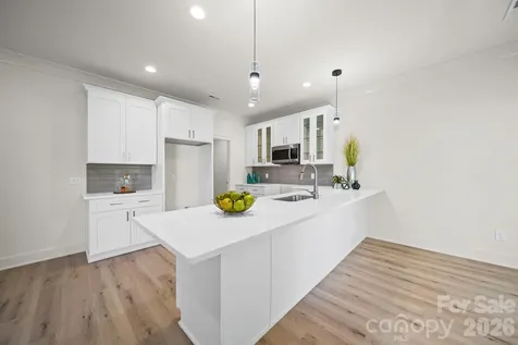 1701 Byrum Street Charlotte NC 28216