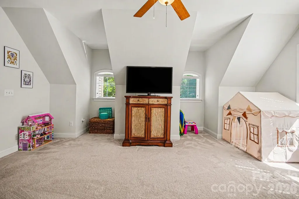 8435 Whitehawk Hill Road Waxhaw NC 28173