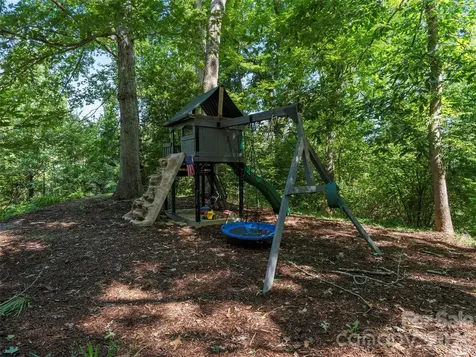 115 Bittersweet Trail Canton NC 28716