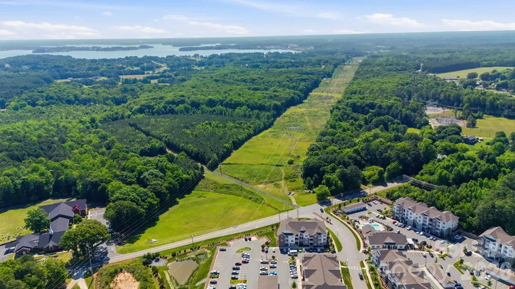 274/294 N Pilot Knob Road Denver NC 28037
