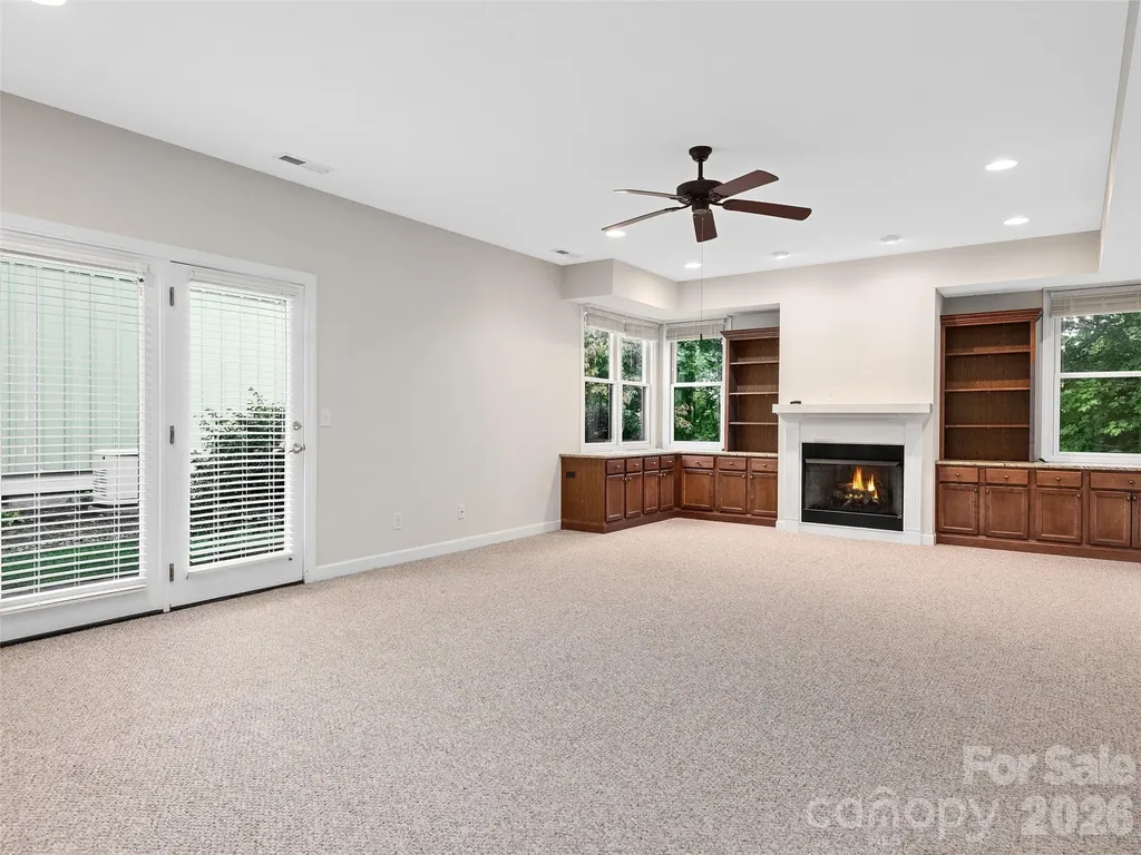 54 Deep Valley Lane Hendersonville NC 28791