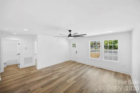 1511 W Horah Street Salisbury NC 28144
