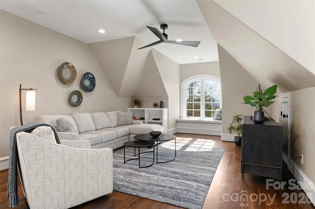 316 S Braeside Court Asheville NC 28803