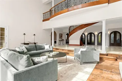 316 S Braeside Court Asheville NC 28803