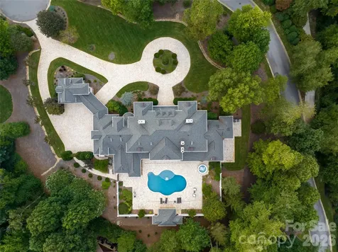 316 S Braeside Court Asheville NC 28803