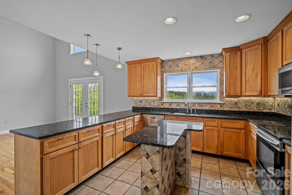 77 Paradise Ridge Marshall NC 28753