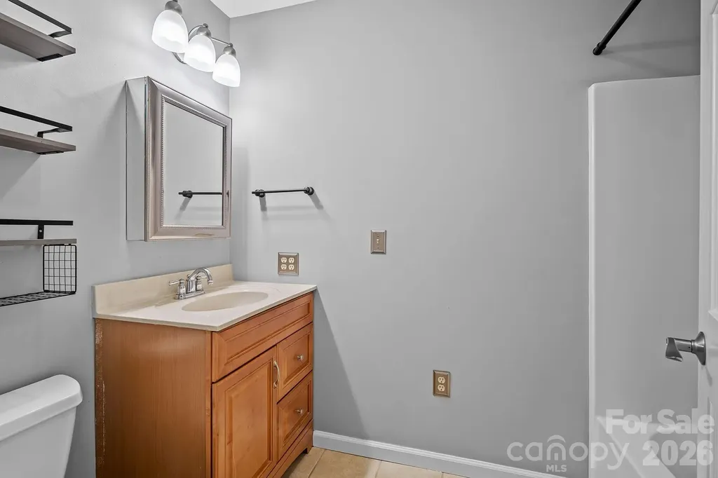 77 Paradise Ridge Marshall NC 28753