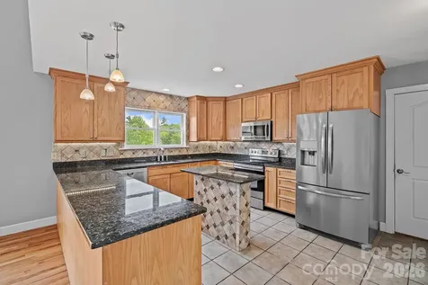 77 Paradise Ridge Marshall NC 28753