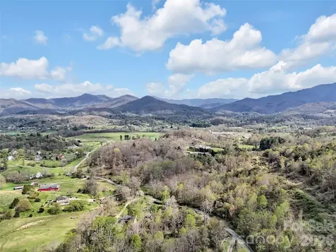 676 Cathey Cove Road Waynesville NC 28786