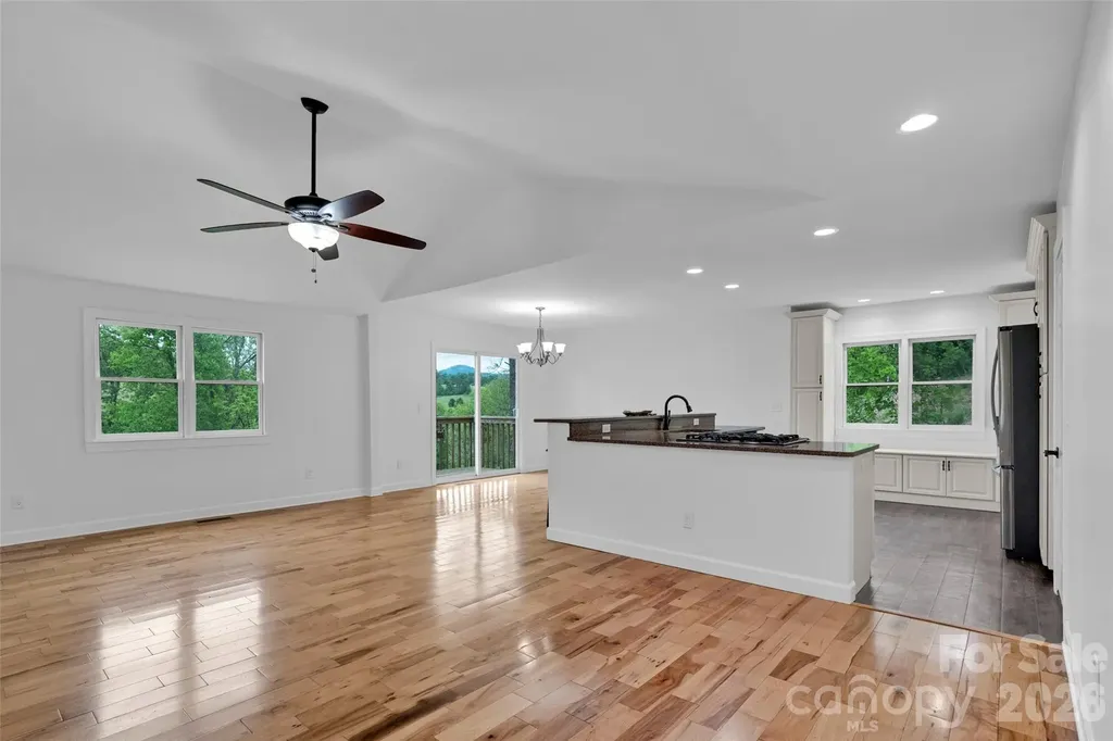 9 Squirrel Ridge Drive Weaverville NC 28787