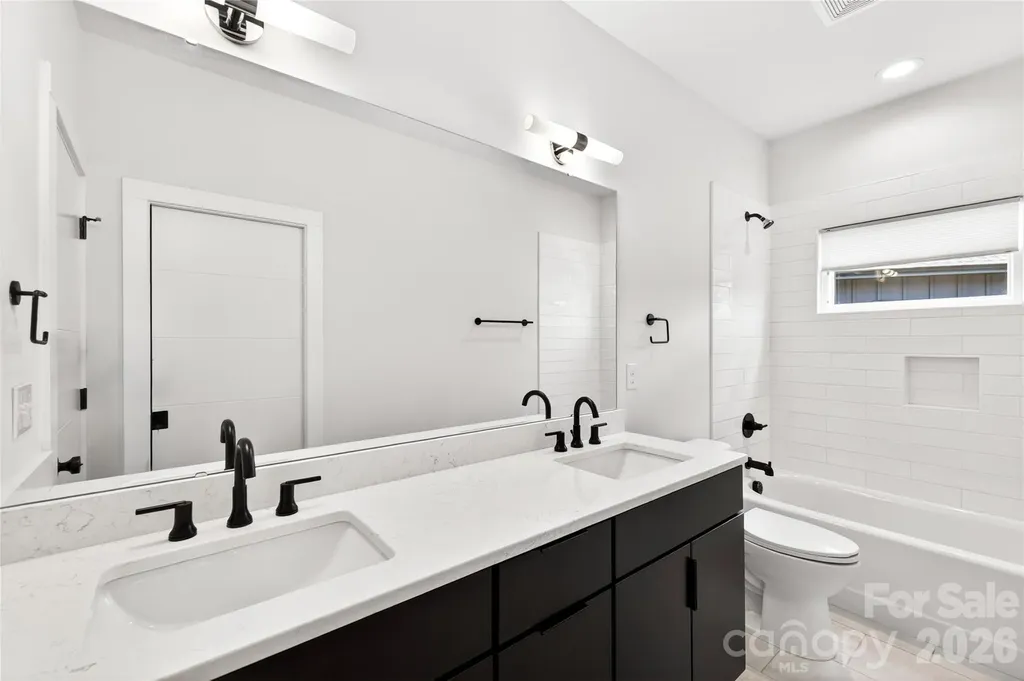 5044 Double Lakes Drive Charlotte NC 28212