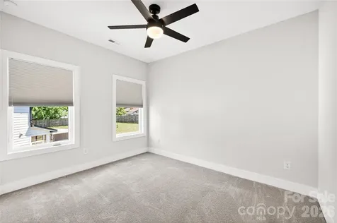 5044 Double Lakes Drive Charlotte NC 28212