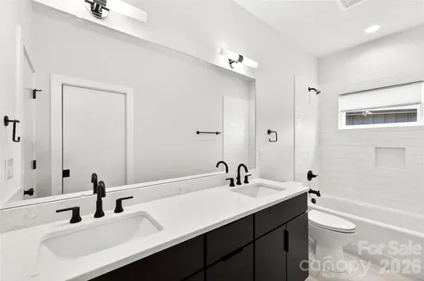 5044 Double Lakes Drive Charlotte NC 28212