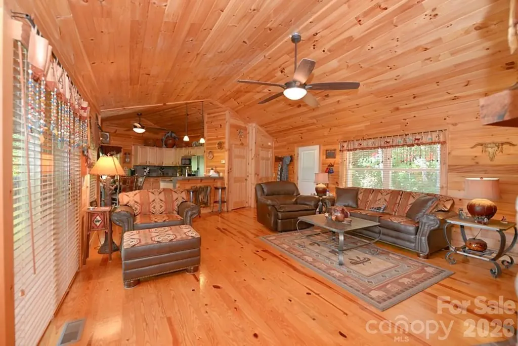 470 Bear Ridge Road Tuckasegee NC 28783