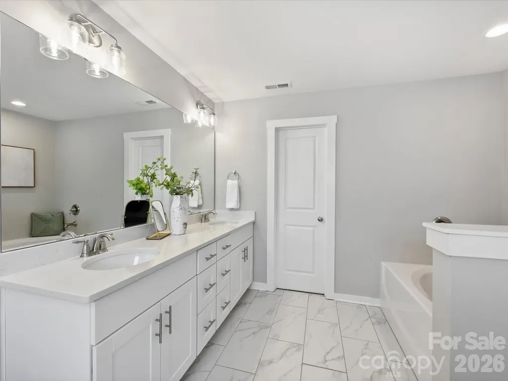 111 Cranford Drive Pineville NC 28134