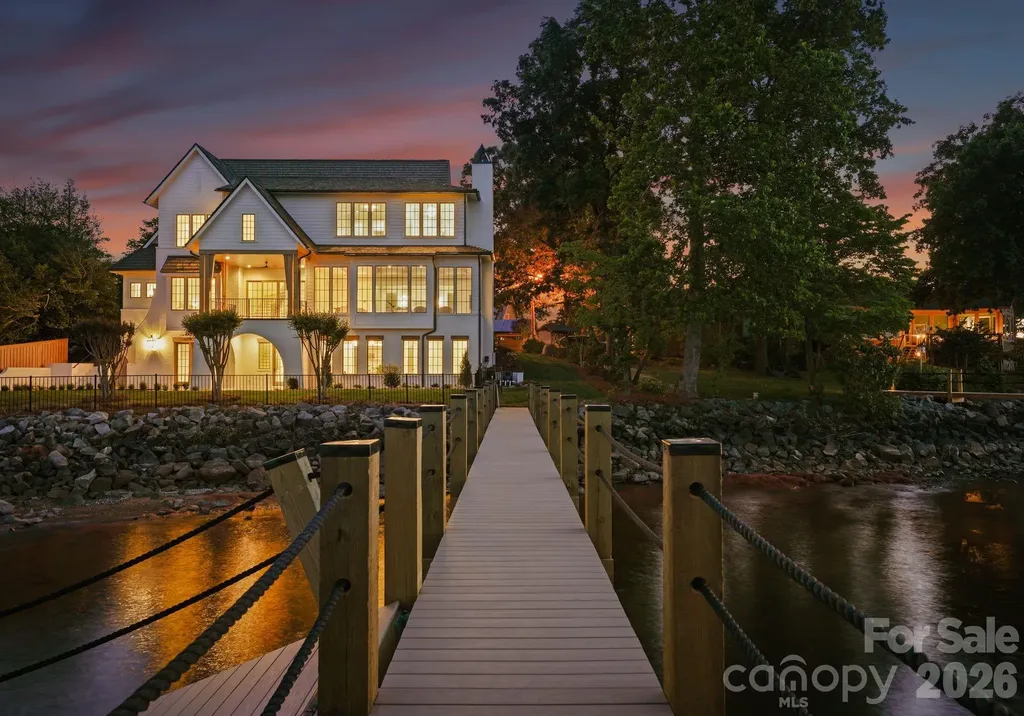 1884 Hagers Point Lane Denver NC 28037
