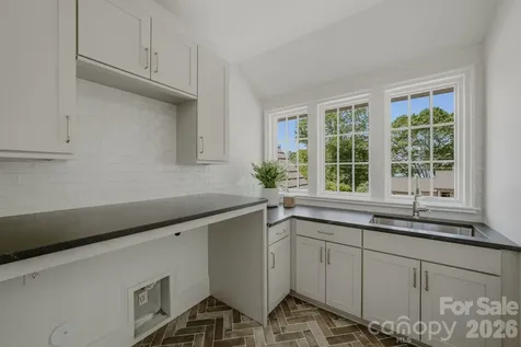 1884 Hagers Point Lane Denver NC 28037