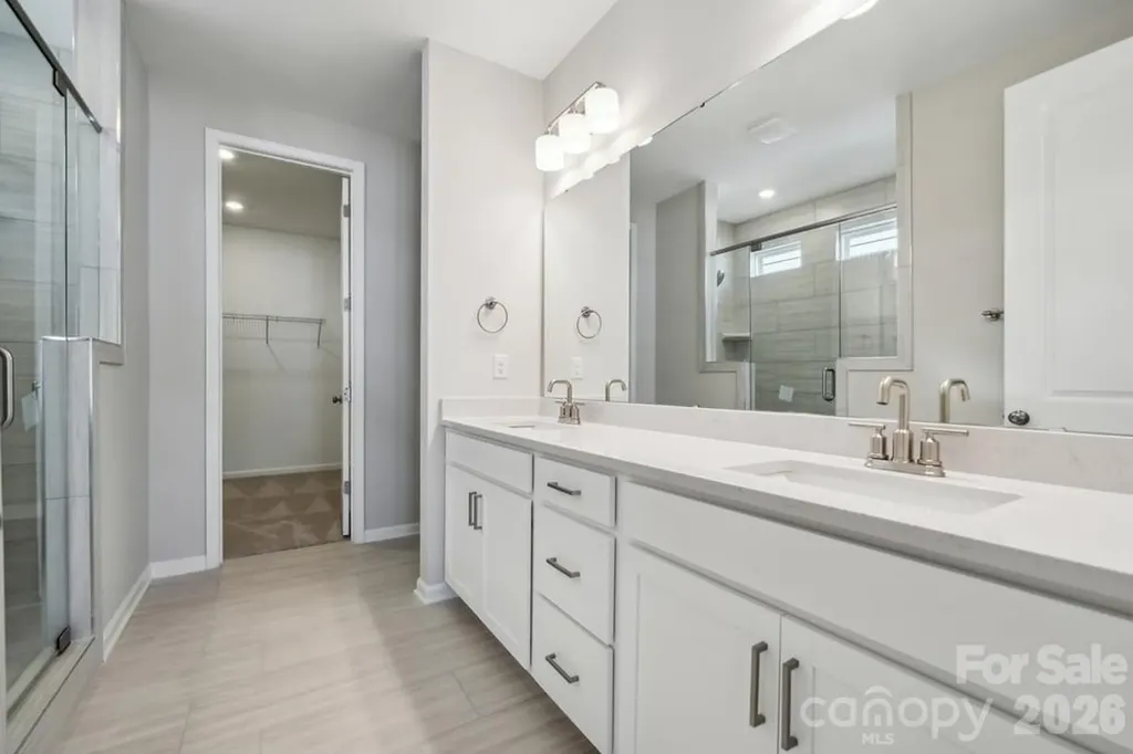 18214 Torchbearer Lane Charlotte NC 28278