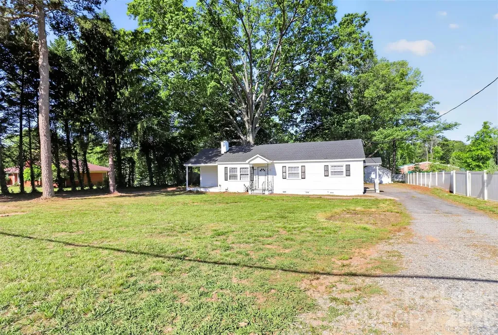 4812 E Wt Harris Boulevard Charlotte NC 28215