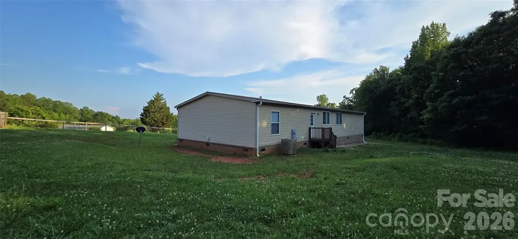 78 Buck Branch Road Mill Spring NC 28756