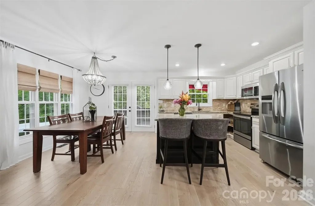 909 36th Avenue NW Hickory NC 28601