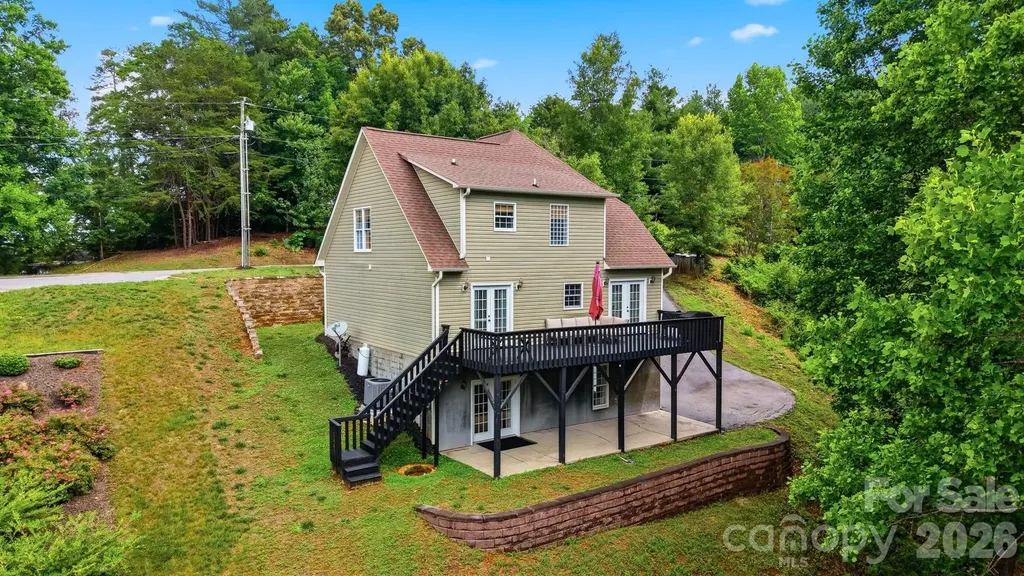 909 36th Avenue NW Hickory NC 28601