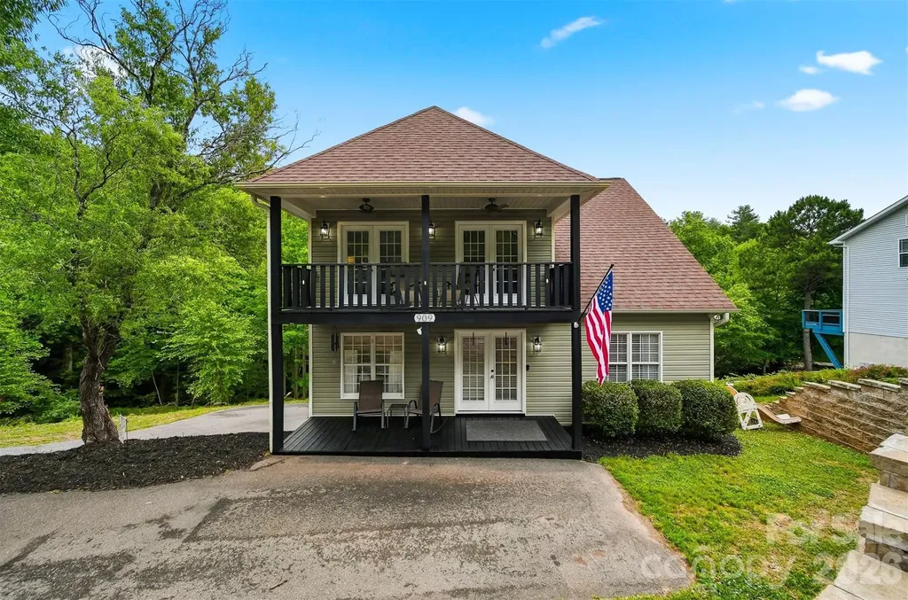 909 36th Avenue NW Hickory NC 28601