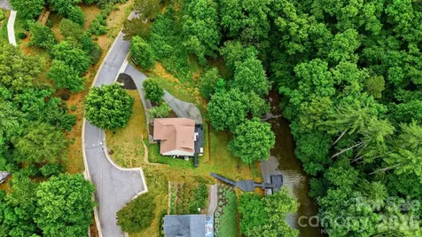 909 36th Avenue NW Hickory NC 28601