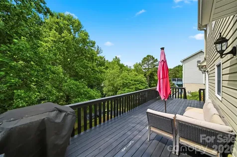 909 36th Avenue NW Hickory NC 28601