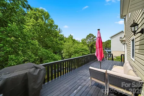 909 36th Avenue NW Hickory NC 28601