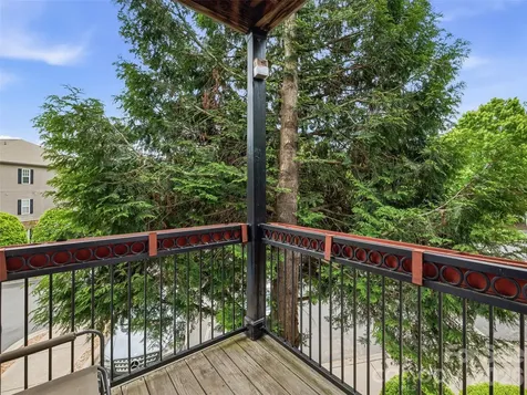 221 Appeldoorn Circle Asheville NC 28803