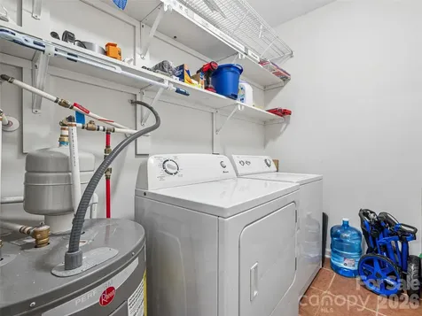 221 Appeldoorn Circle Asheville NC 28803