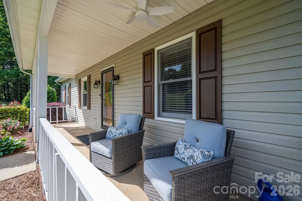 6097 Tuckborough Road Hickory NC 28602