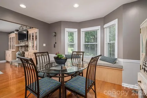 6097 Tuckborough Road Hickory NC 28602