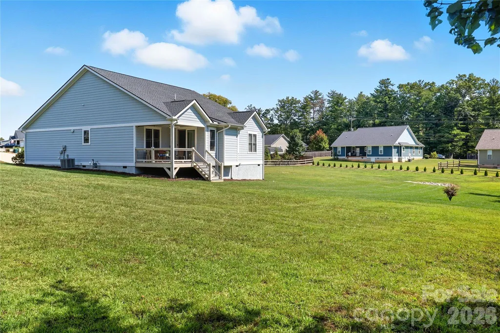 376 Windy Acres Knoll Drive Hendersonville NC 28792