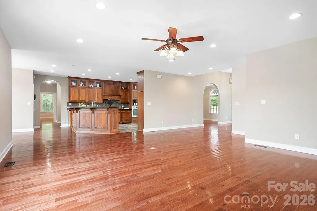 3987 Nc 27 Highway Lincolnton NC 28092