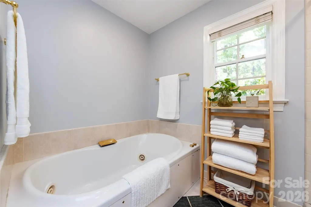 231 Pat Stough Lane Davidson NC 28036