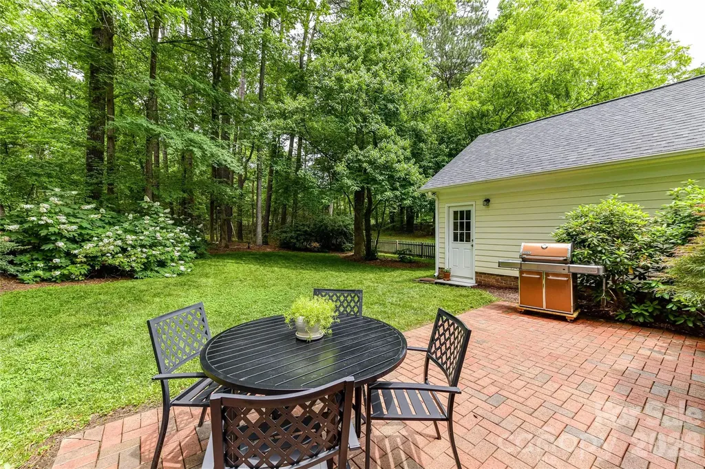 231 Pat Stough Lane Davidson NC 28036