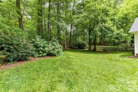 231 Pat Stough Lane Davidson NC 28036