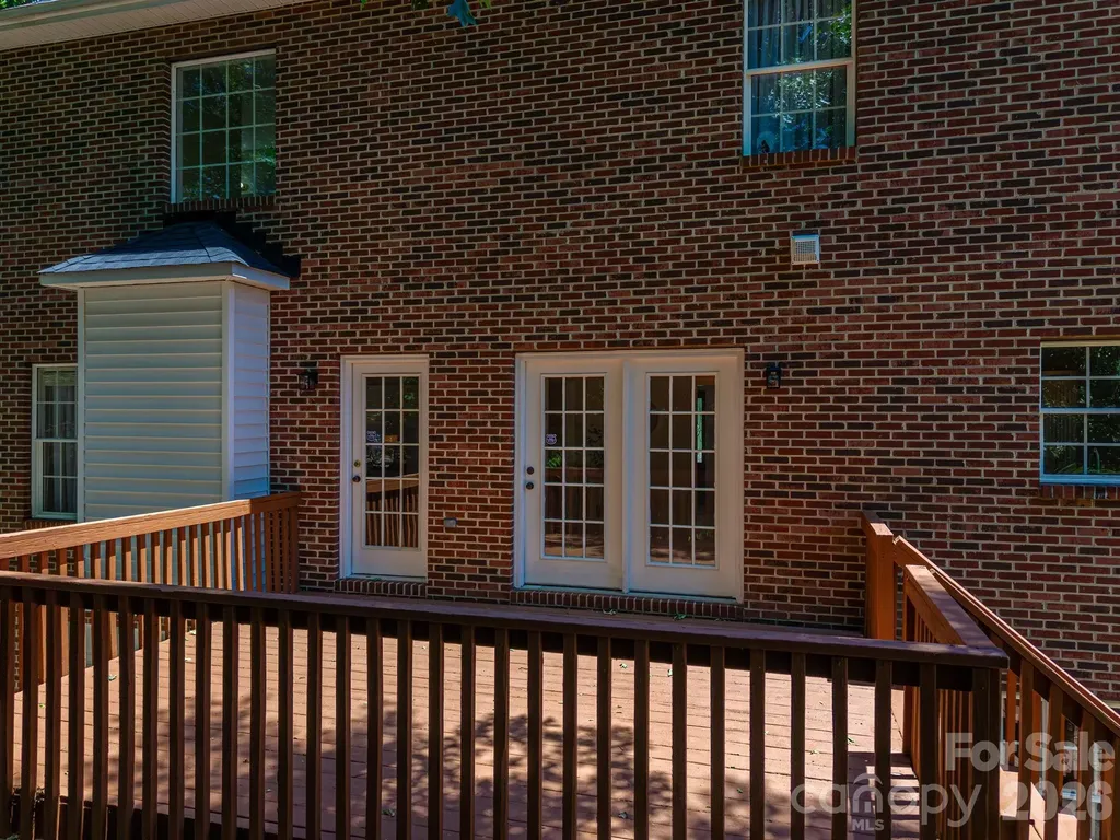 1535 20th Avenue Place NE Hickory NC 28601