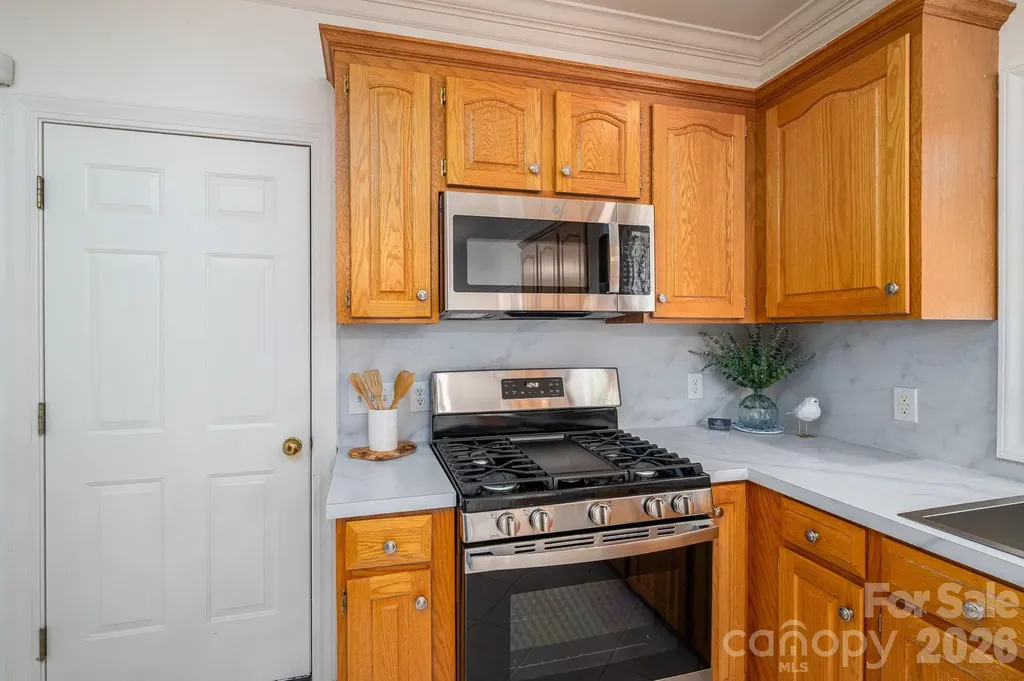 1535 20th Avenue Place NE Hickory NC 28601