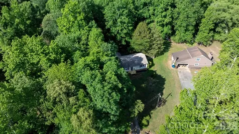 2120 40th Avenue Court NE Hickory NC 28601