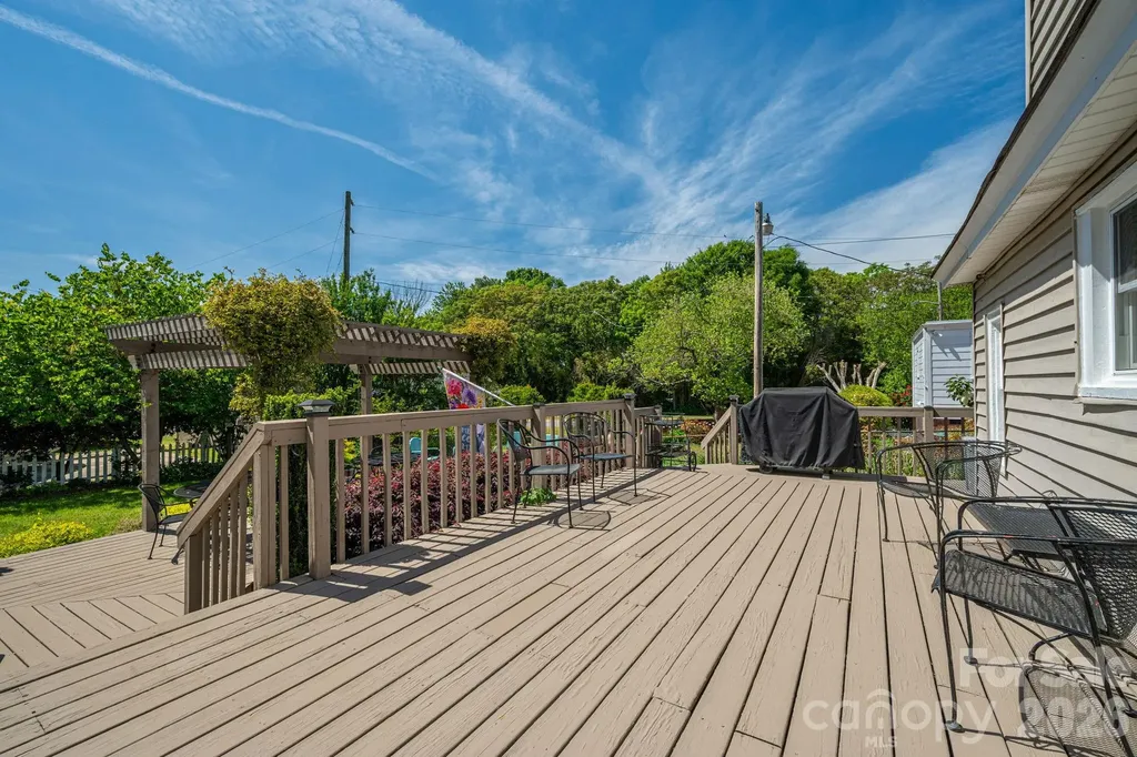 314 S Cedar Street Lincolnton NC 28092