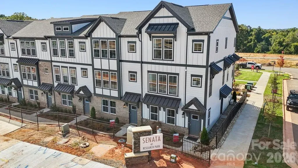 1842 Alexander Village Main Drive Charlotte NC 28262