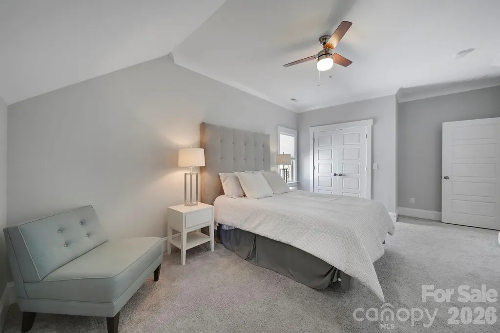 3015 Commonwealth Avenue Charlotte NC 28205