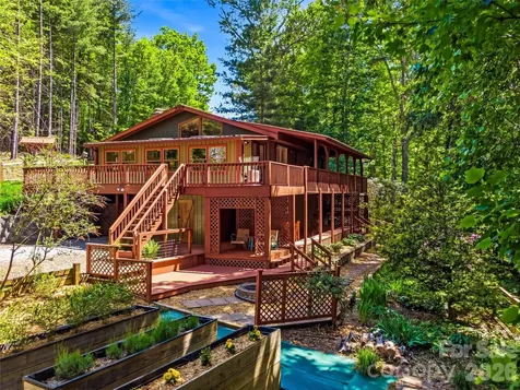 200 River Ridge Drive Burnsville NC 28714