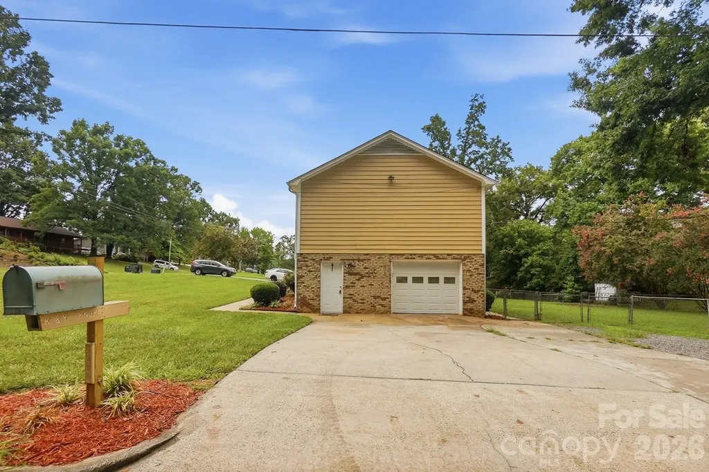 2600 Providence Drive Gastonia NC 28052