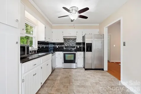 2600 Providence Drive Gastonia NC 28052